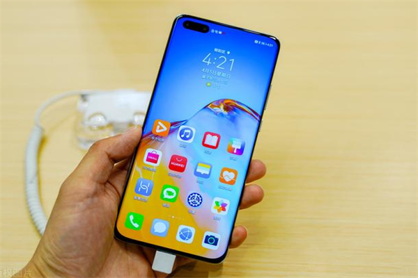 {賭馬}(智能手机待机时间排名)