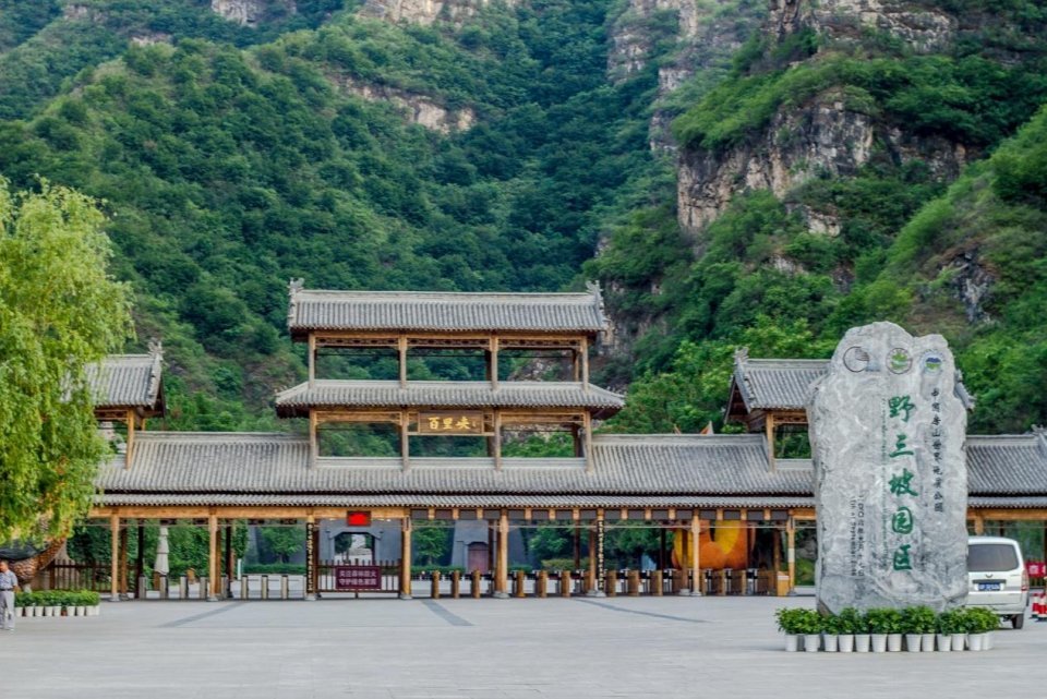 北京周边旅游景点（北京周边旅游景点大全）